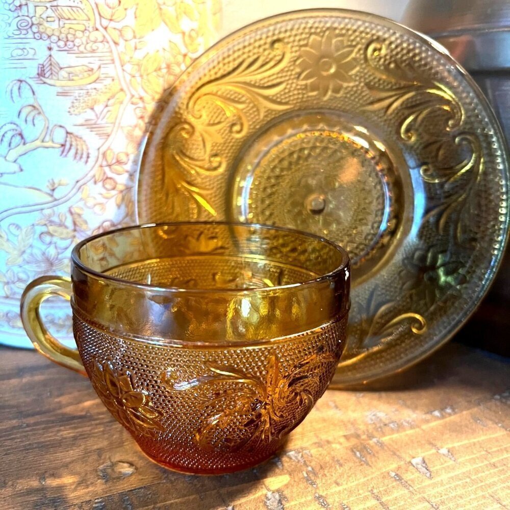Anchor Hocking Sandwich Desert Gold Cup & Saucer